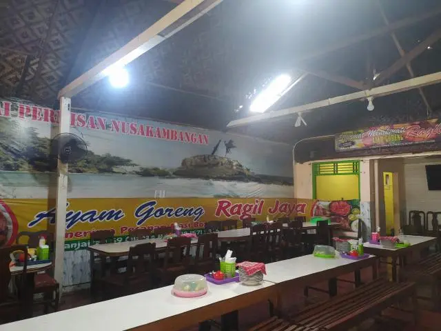 Rahasia Ayam Goreng yang Menggigit Jiwa di Cilacap