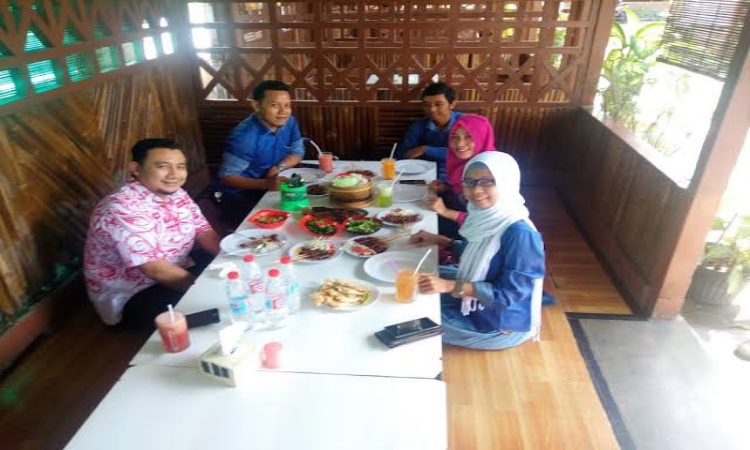 Sate Kambing Legendaris yang Bikin Malam di Cilacap Berkesan
